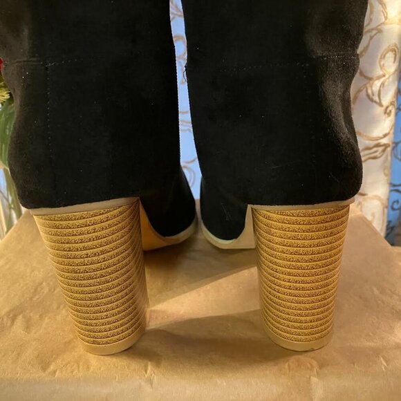 Women's Black Faux Suede High-Heel Boots NWOT Size 6 U.S./Size 37 EUC $Reduced - Picture 8 of 10